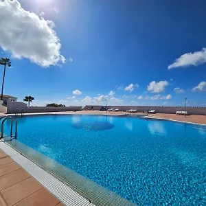 https://madre-tierra-apartment.adeje-hotels.com
