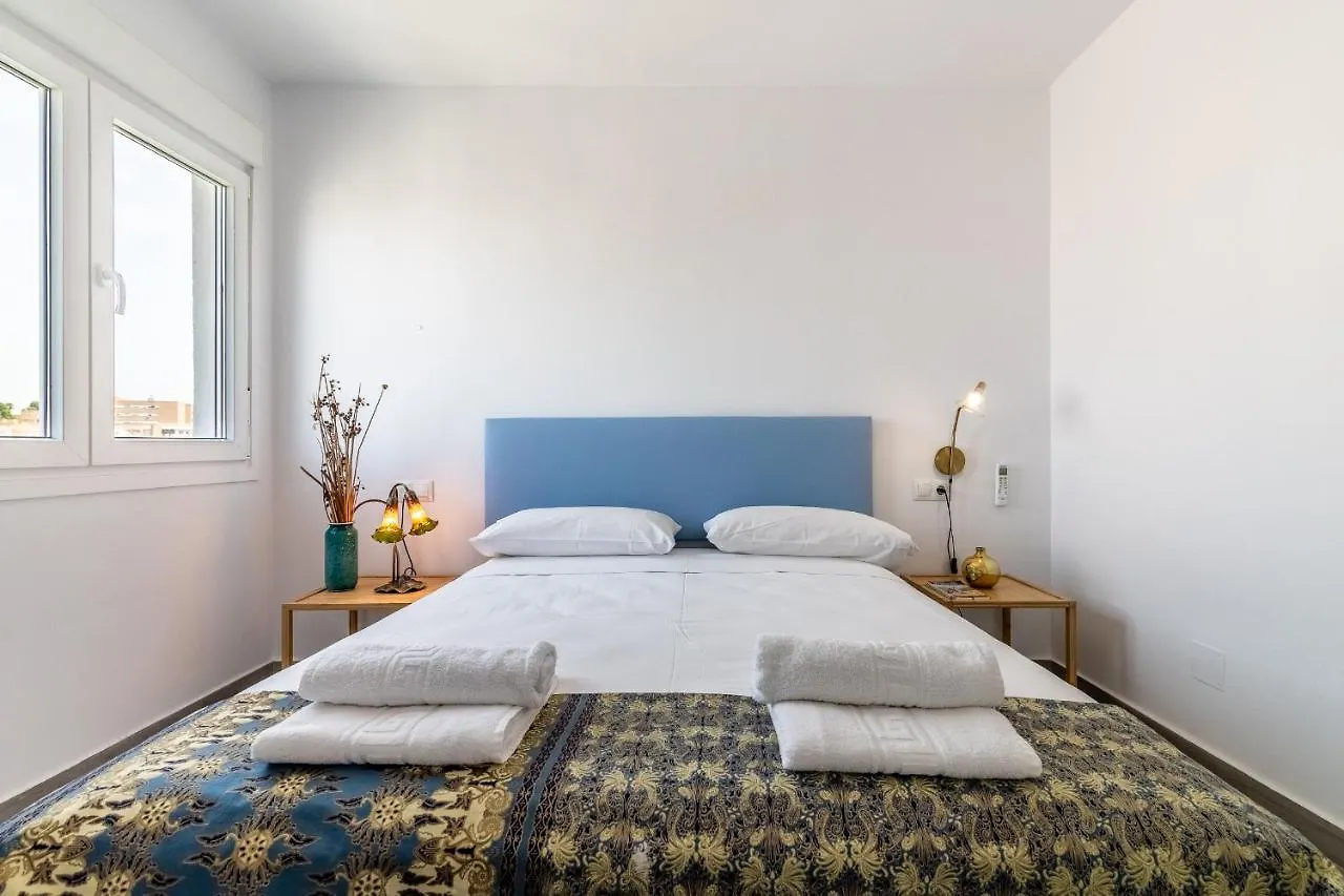 Livemalaga Victoria Suites Spagna